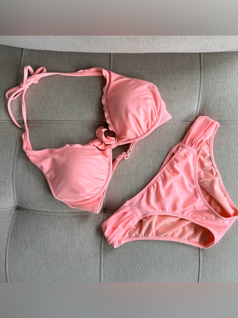 Victoria's Secret Coral Pink Ruffle Bikini Top 32D Small